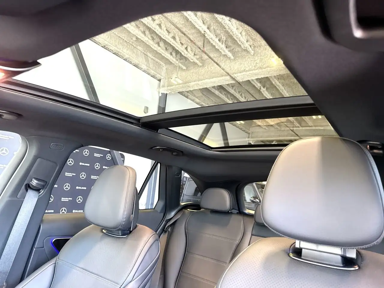 Mercedes-Benz GLC снимка Mercedes-Benz GLC