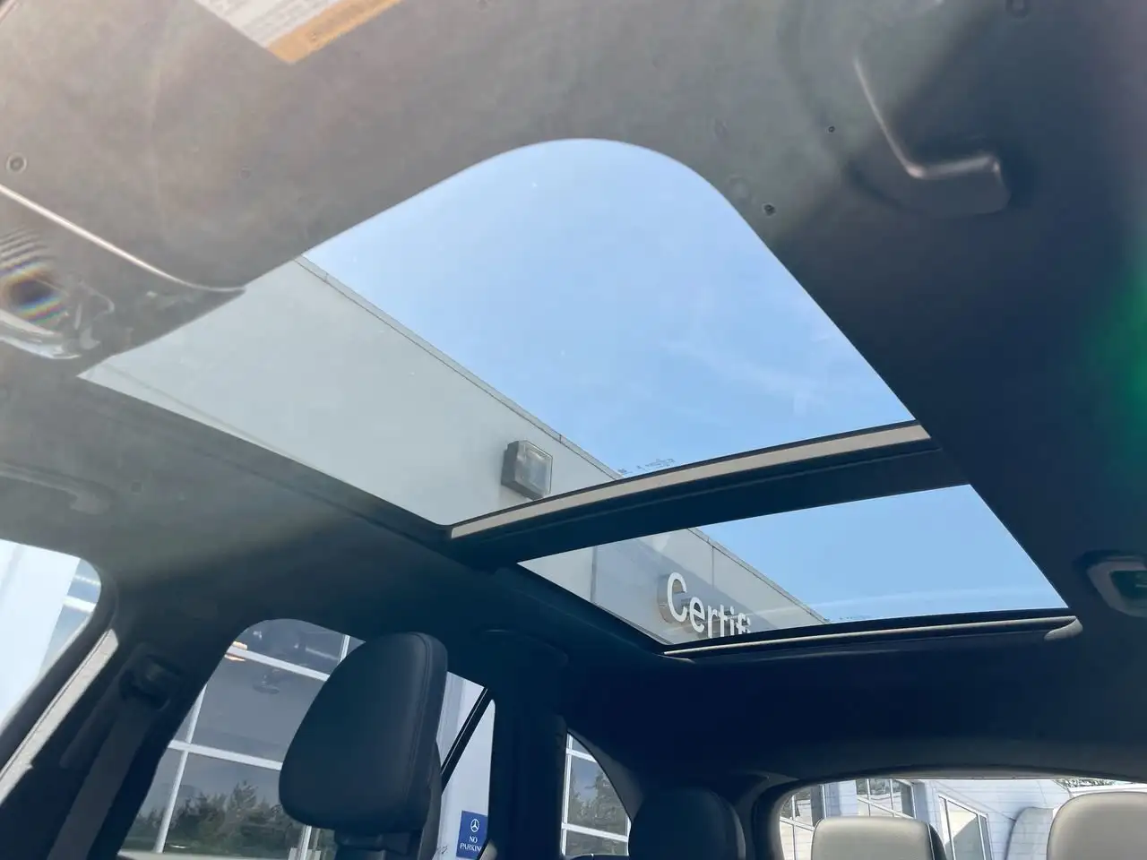 Mercedes-Benz GLC снимка Mercedes-Benz GLC