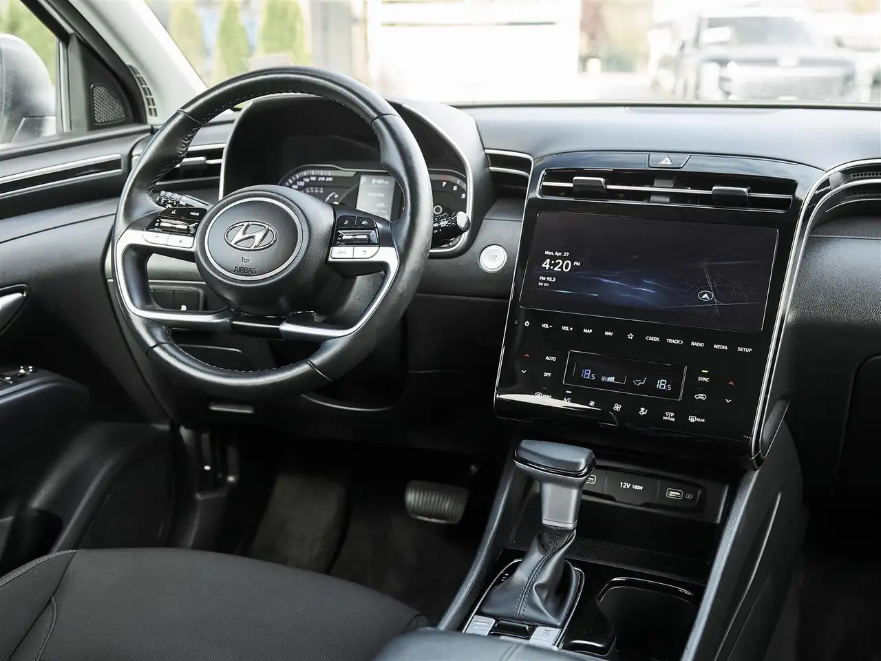 Hyundai TUCSON снимка Hyundai TUCSON