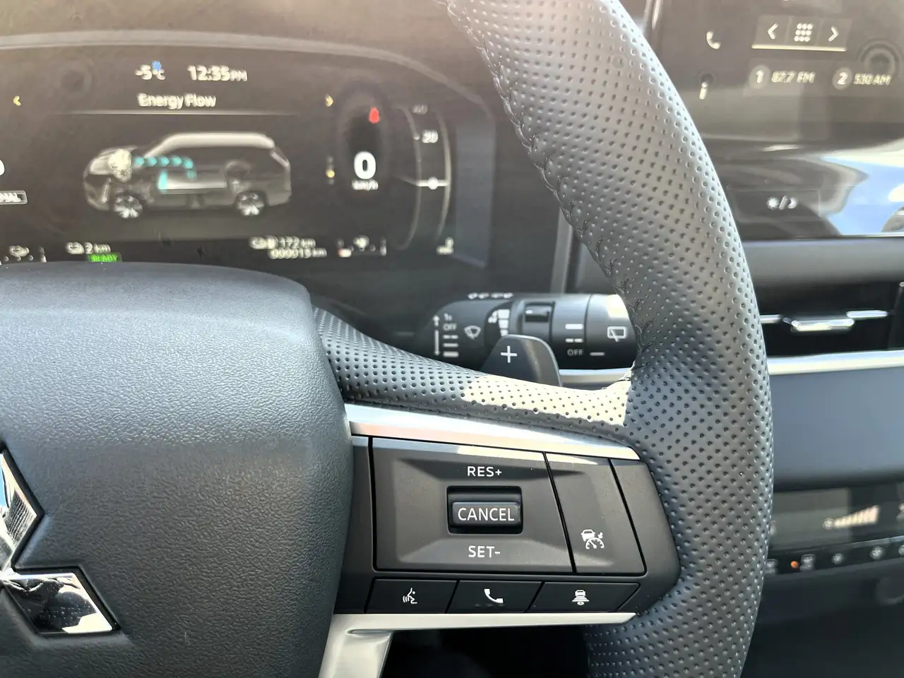 Mitsubishi Outlander снимка Mitsubishi Outlander