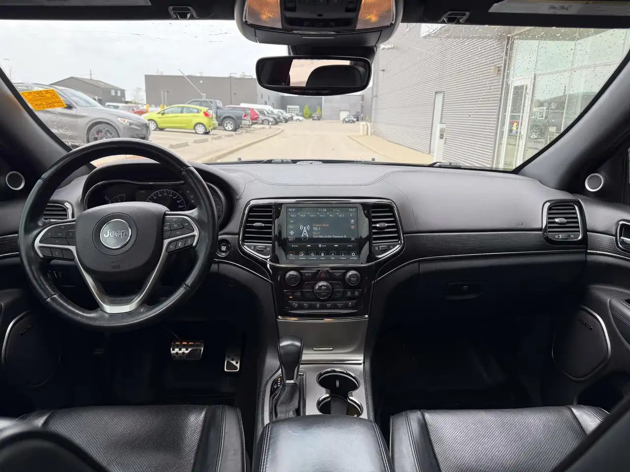 Jeep Grand Cherokee снимка Jeep Grand Cherokee