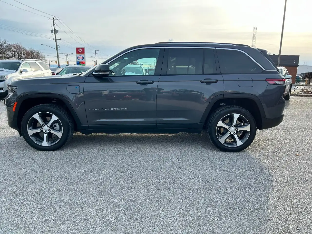 Jeep Grand Cherokee снимка Jeep Grand Cherokee