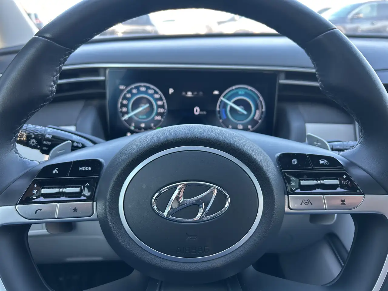 Hyundai TUCSON снимка Hyundai TUCSON