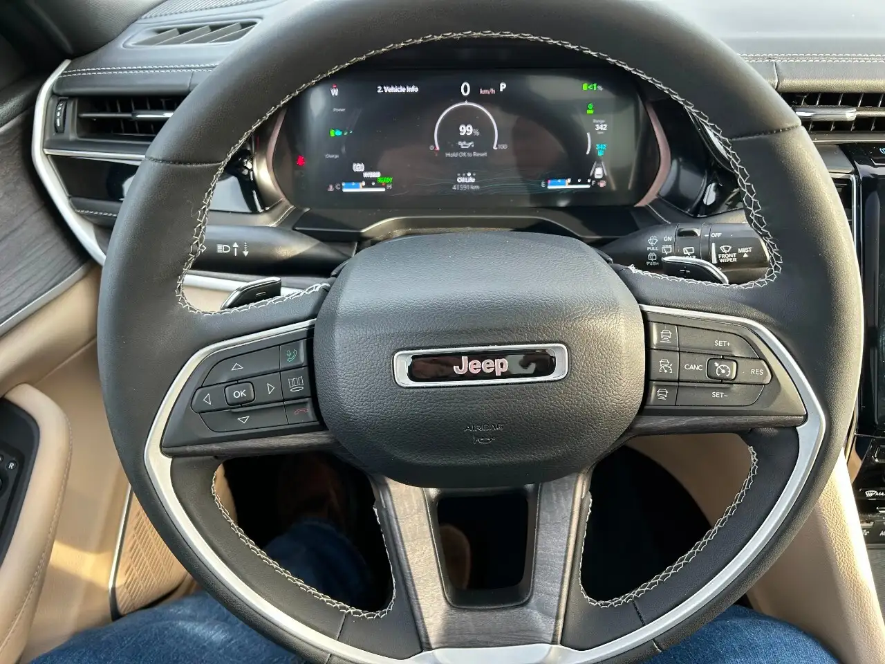 Jeep Grand Cherokee снимка Jeep Grand Cherokee