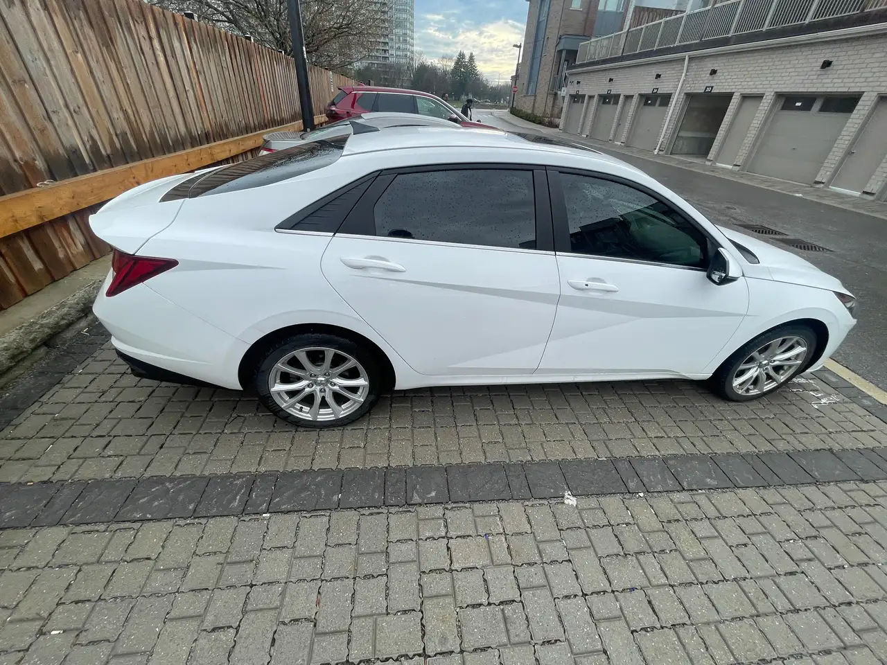 Hyundai ELANTRA снимка Hyundai ELANTRA