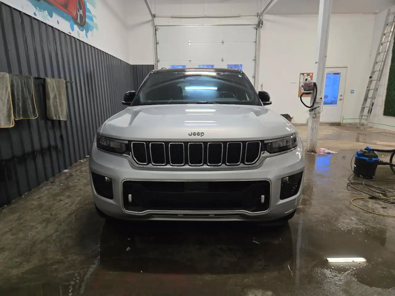 Jeep Grand Cherokee снимка Jeep Grand Cherokee