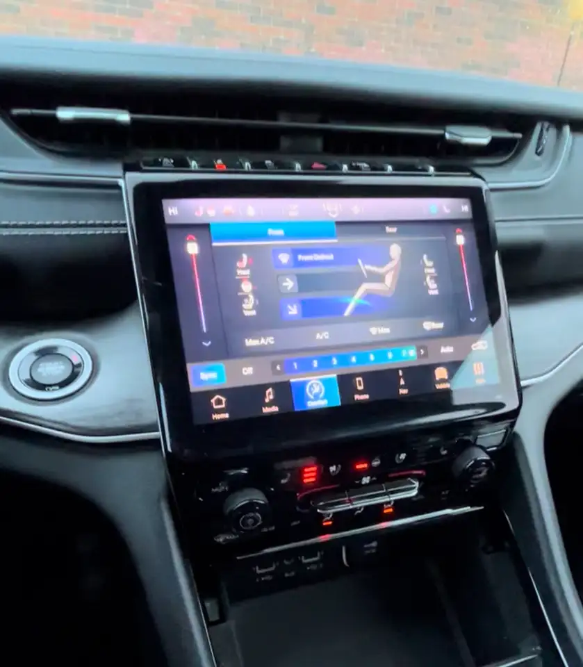 Jeep Grand Cherokee снимка Jeep Grand Cherokee