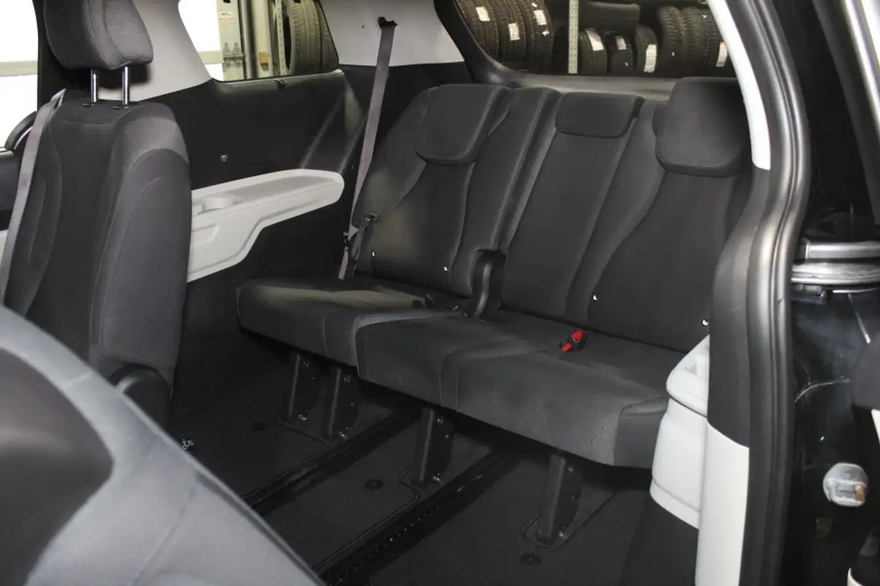 Kia Carnival fotografie Kia Carnival