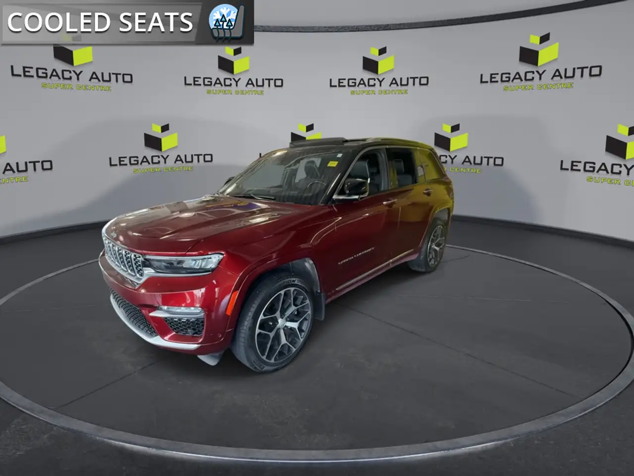 Jeep Grand Cherokee снимка Jeep Grand Cherokee