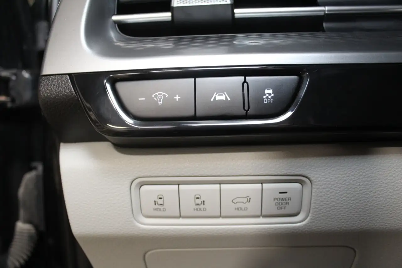 Kia Carnival fotografie Kia Carnival