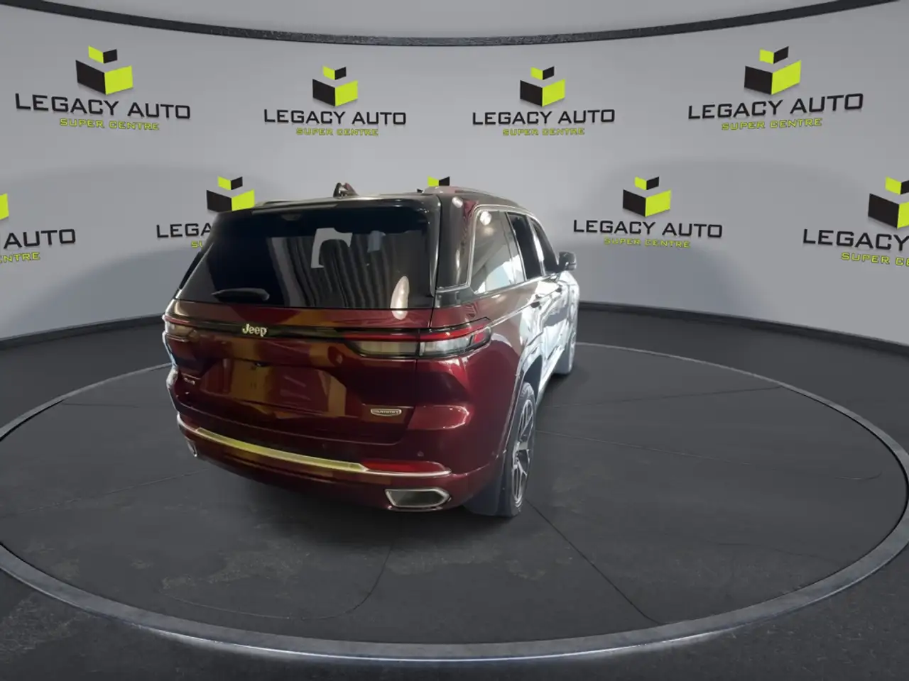 Jeep Grand Cherokee снимка Jeep Grand Cherokee
