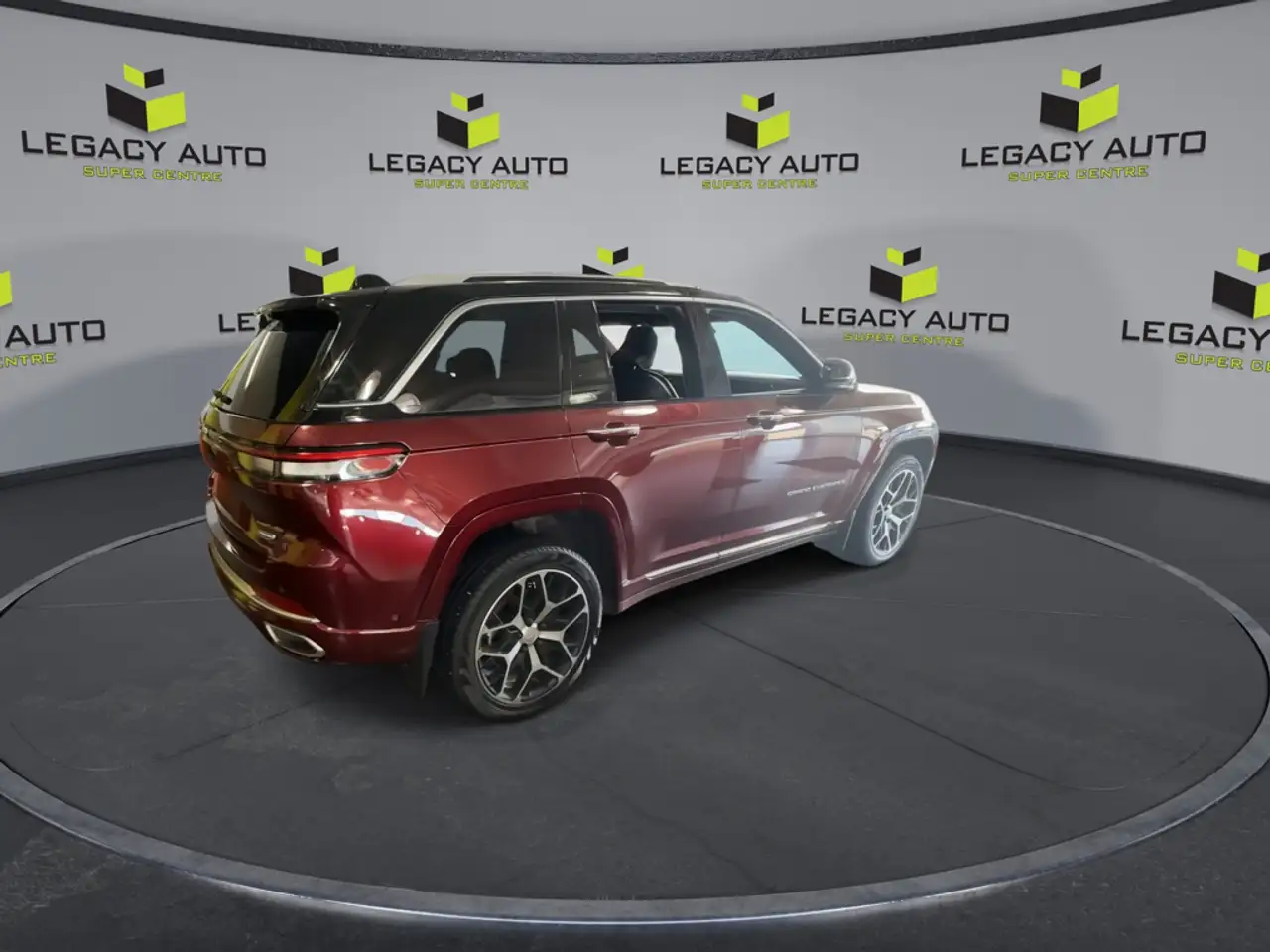 Jeep Grand Cherokee снимка Jeep Grand Cherokee