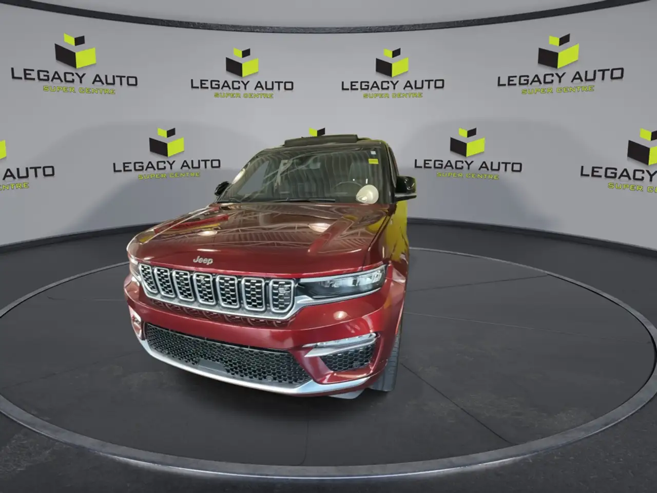 Jeep Grand Cherokee снимка Jeep Grand Cherokee