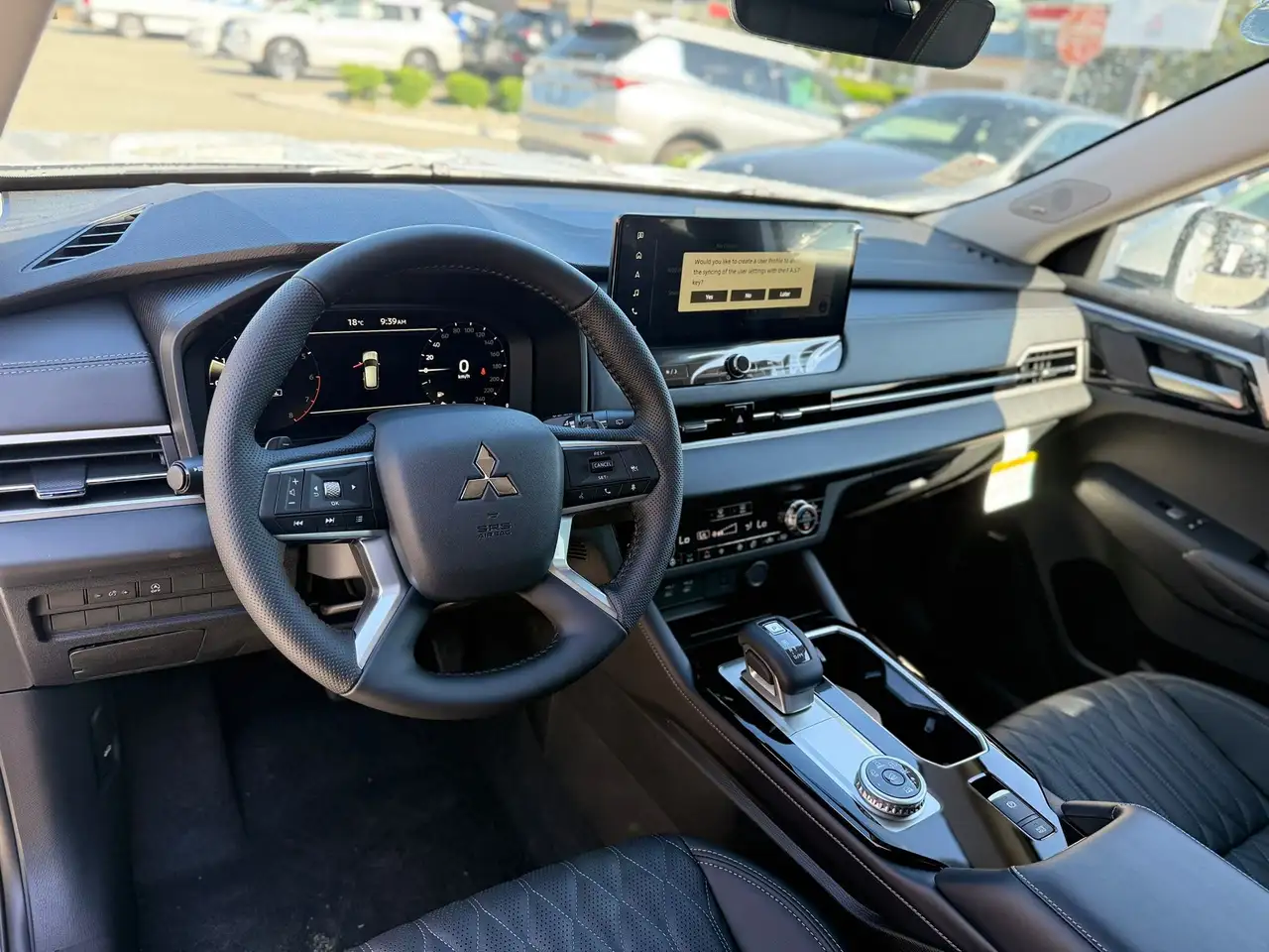 Mitsubishi Outlander photo Mitsubishi Outlander