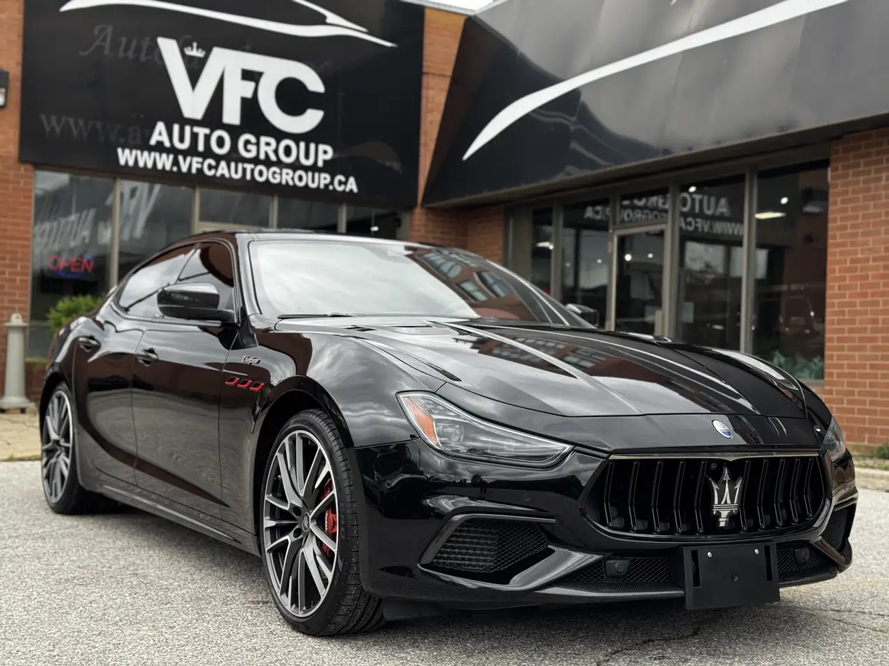 Maserati Ghibli снимка Maserati Ghibli