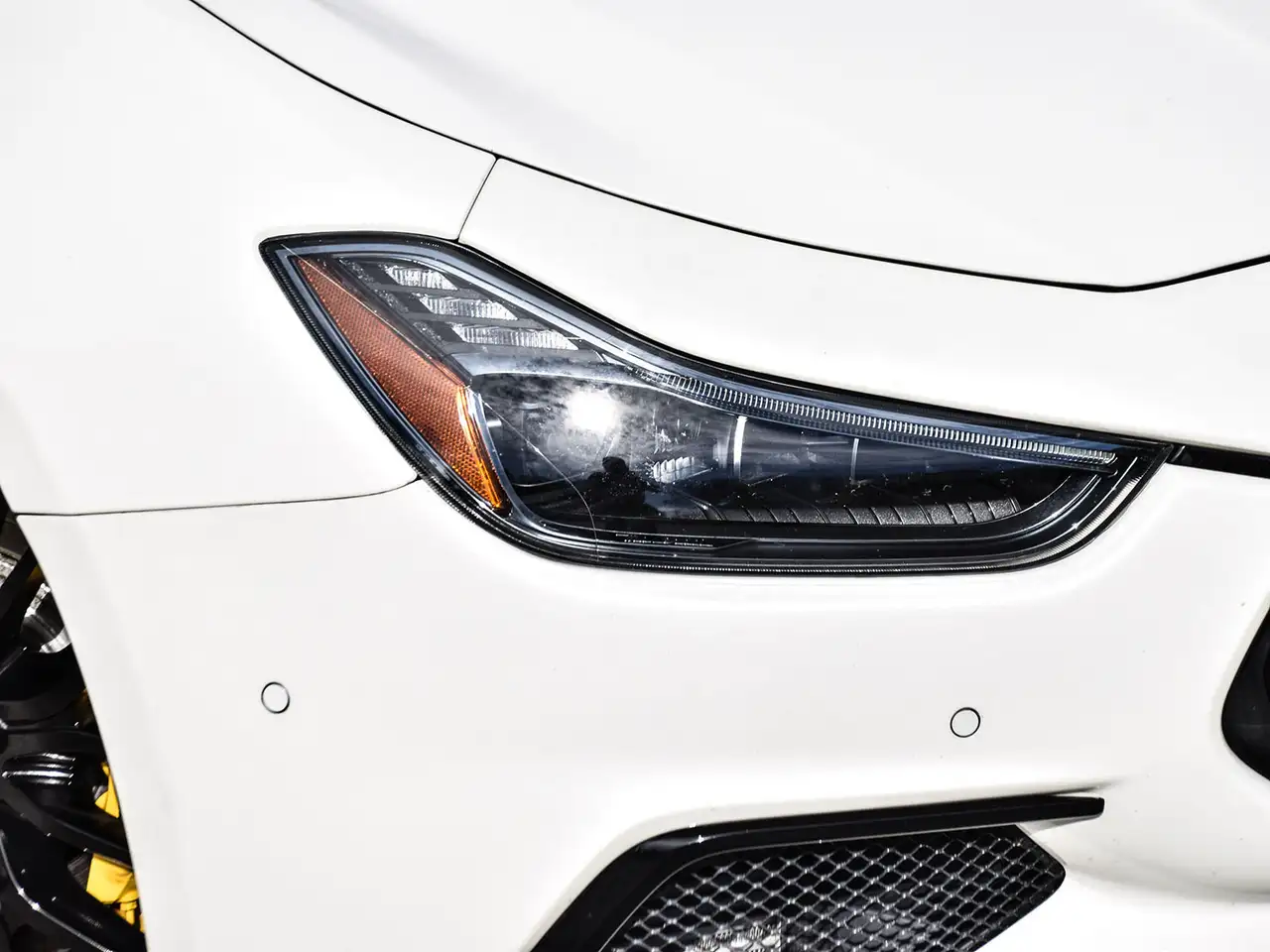 Maserati Ghibli снимка Maserati Ghibli