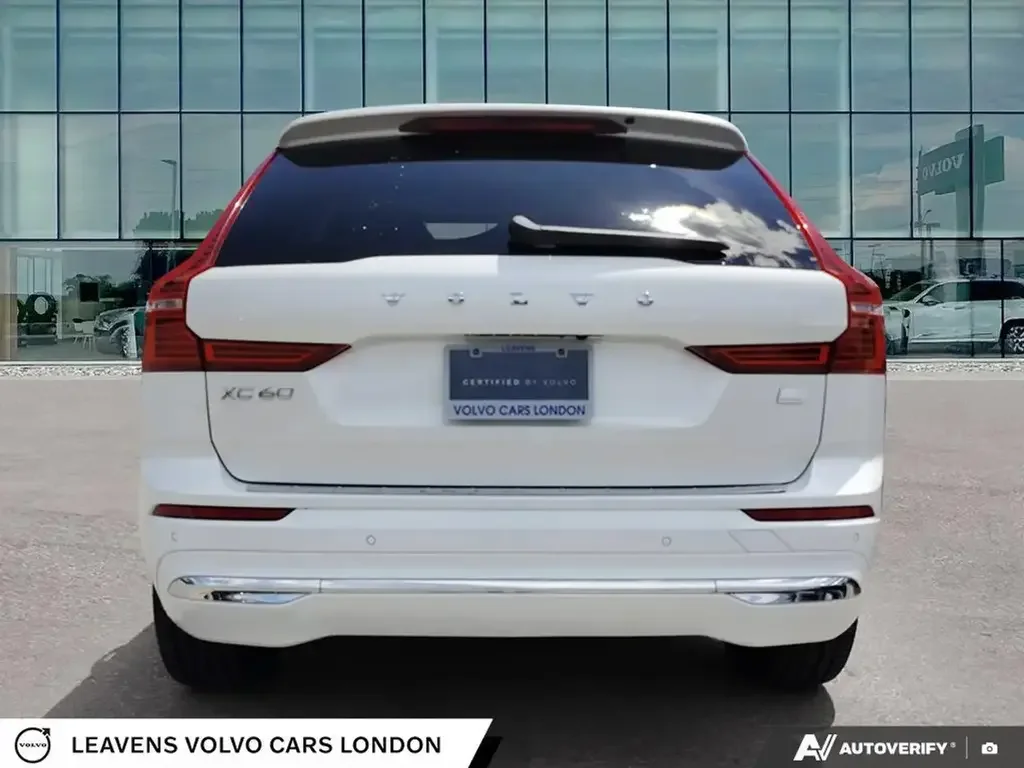 Volvo XC60 снимка Volvo XC60