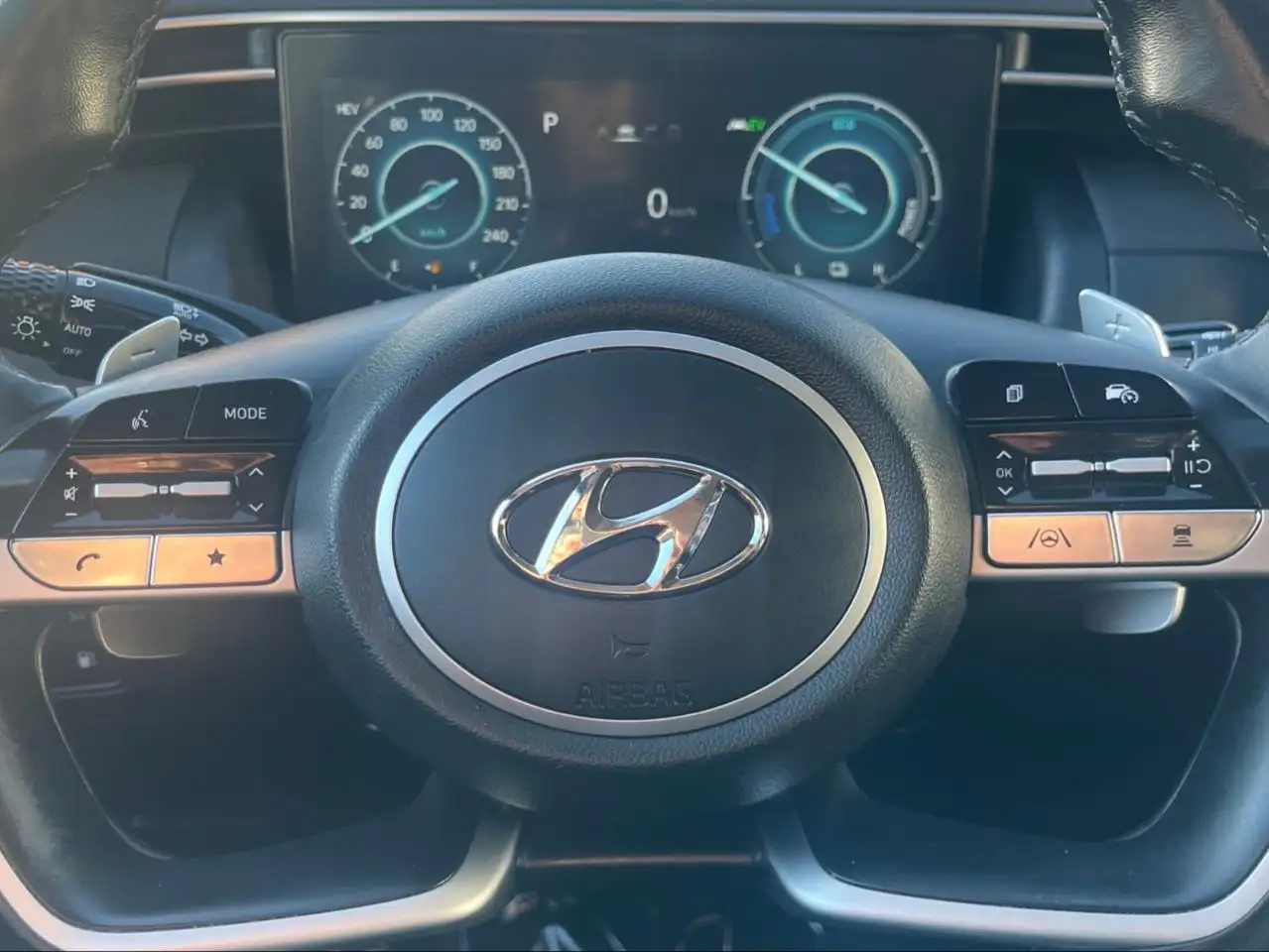 Hyundai TUCSON снимка Hyundai TUCSON