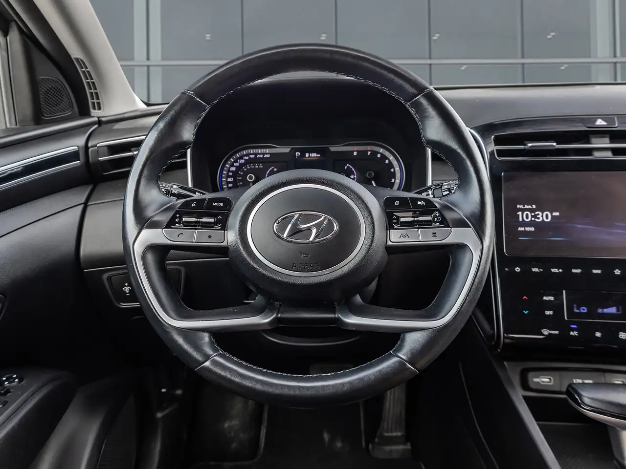 Hyundai TUCSON снимка Hyundai TUCSON