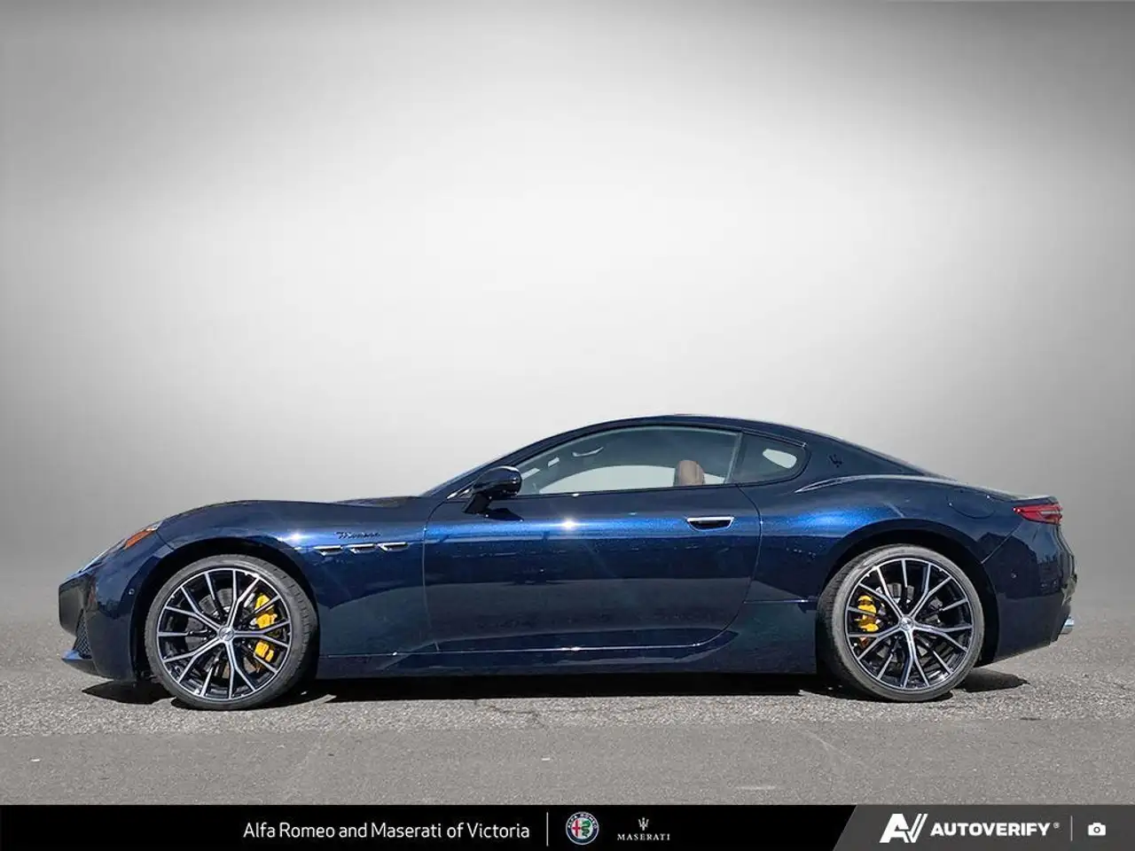 Maserati GranTurismo снимка Maserati GranTurismo