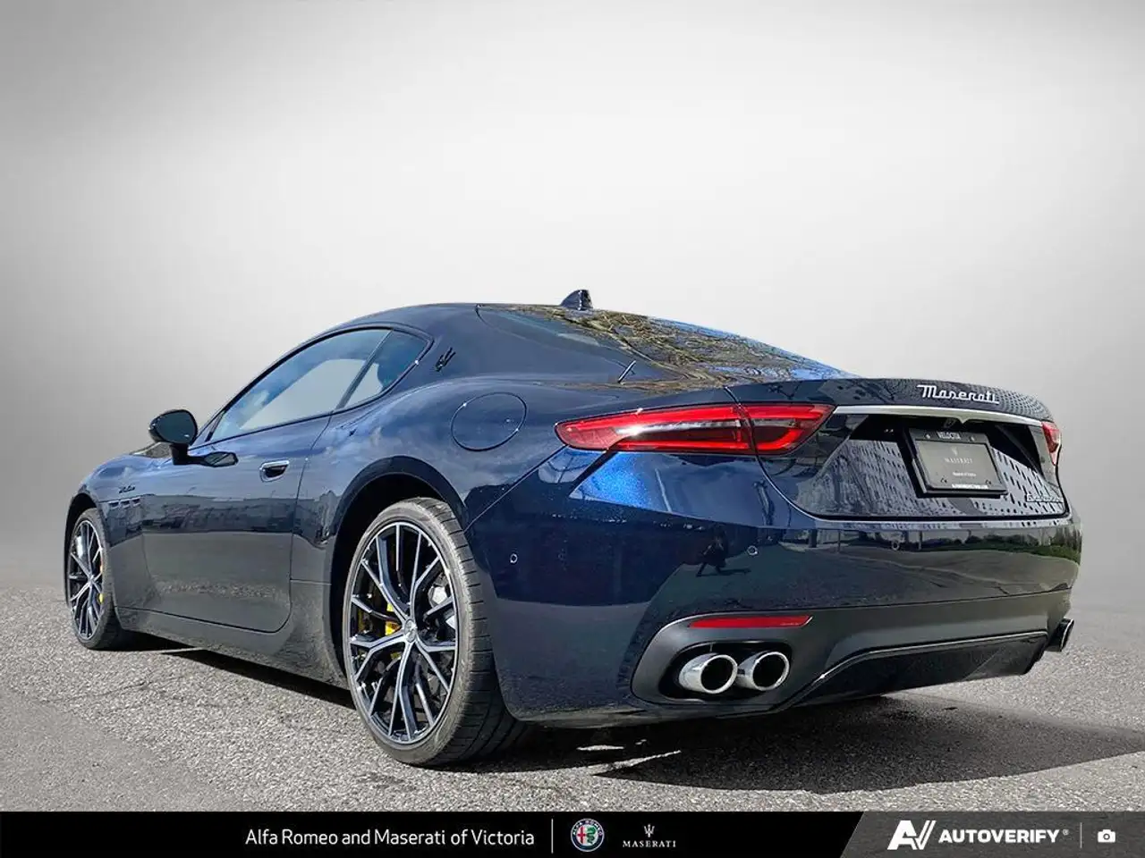 Maserati GranTurismo снимка Maserati GranTurismo