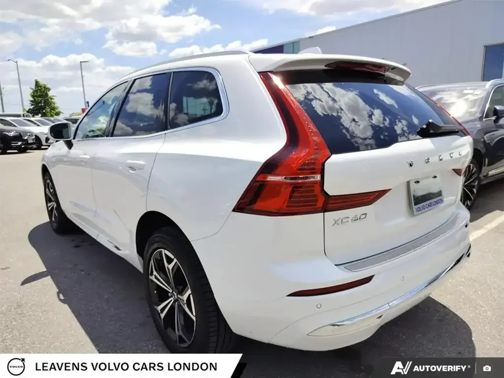 Volvo XC60 снимка Volvo XC60