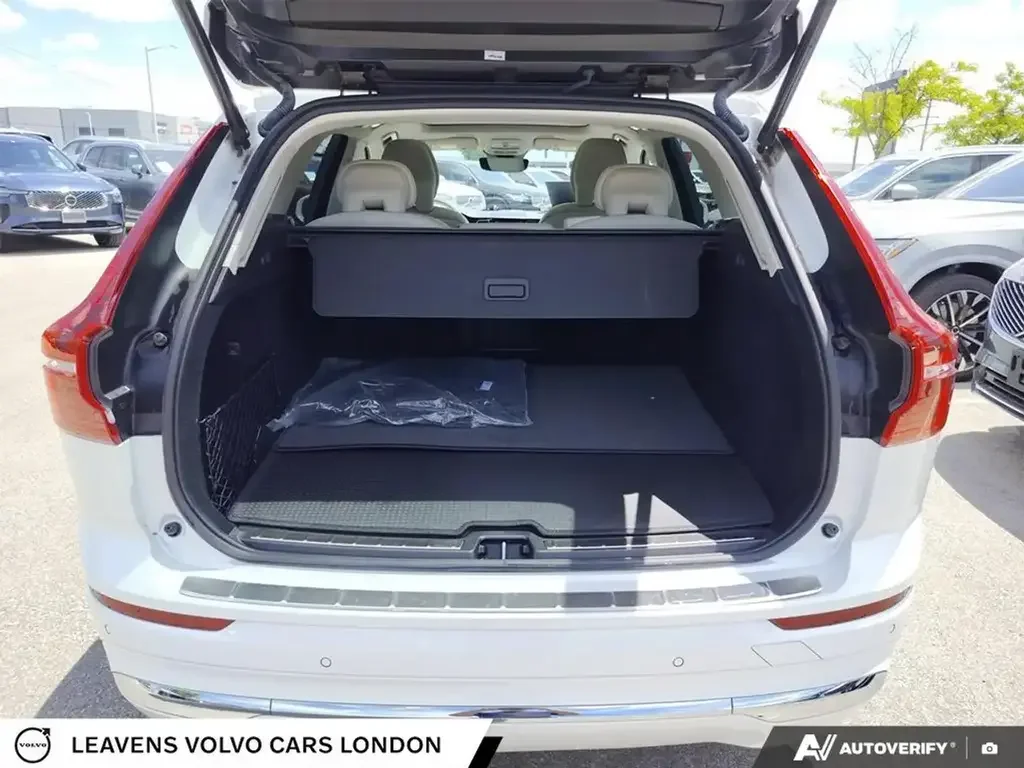 Volvo XC60 снимка Volvo XC60