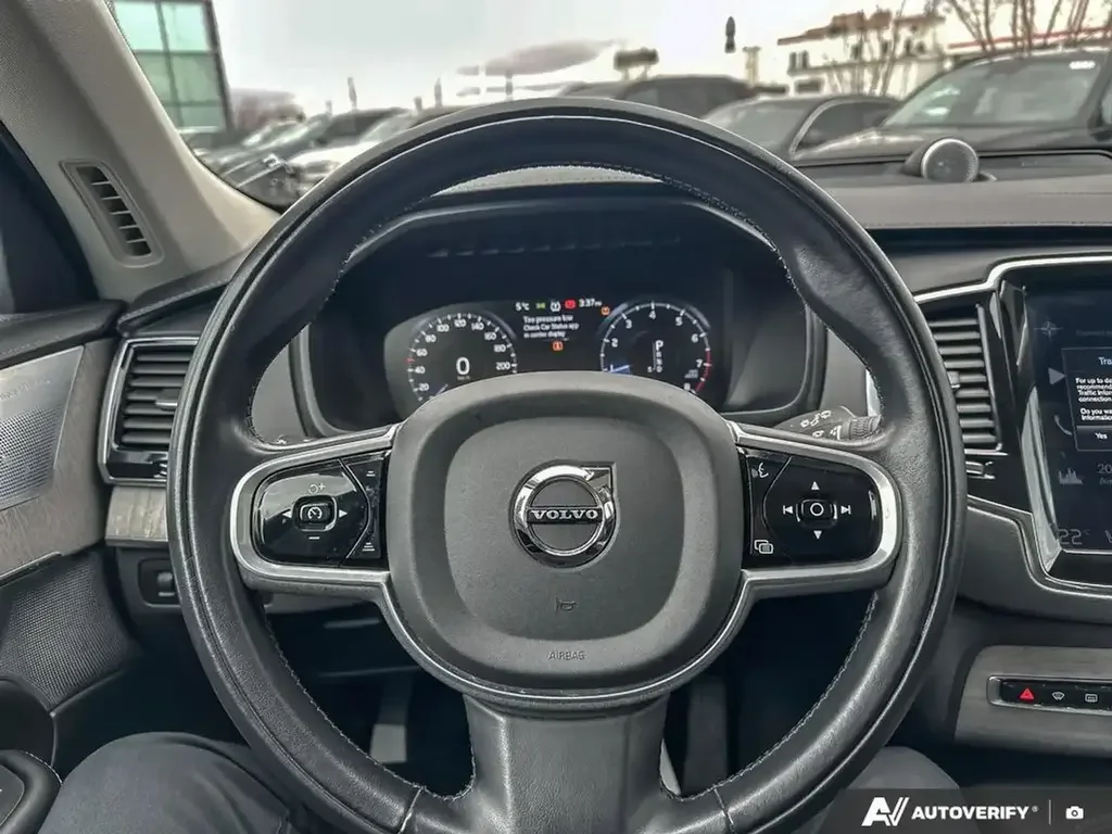 Volvo XC90 снимка Volvo XC90