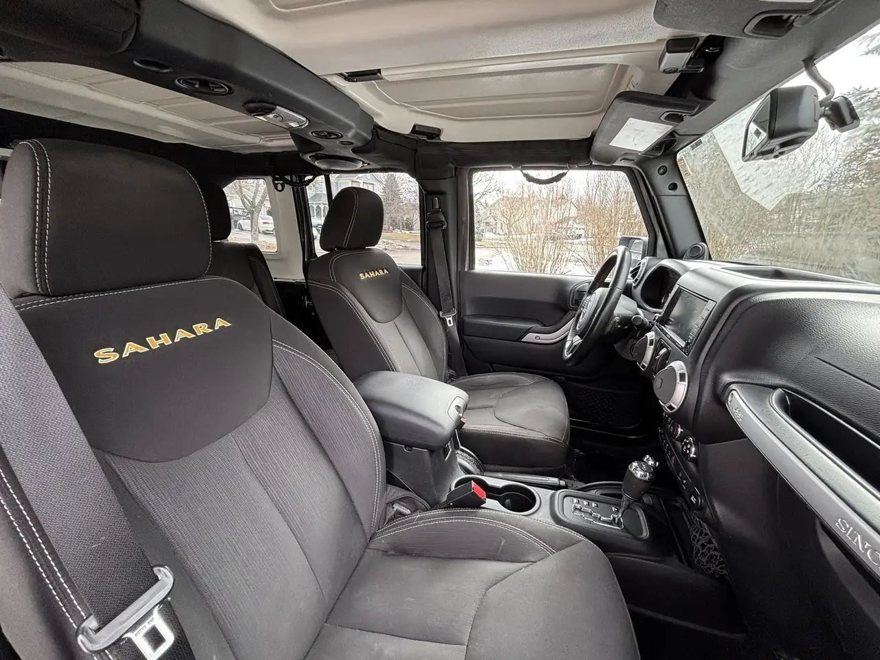 Jeep Wrangler photo Jeep Wrangler