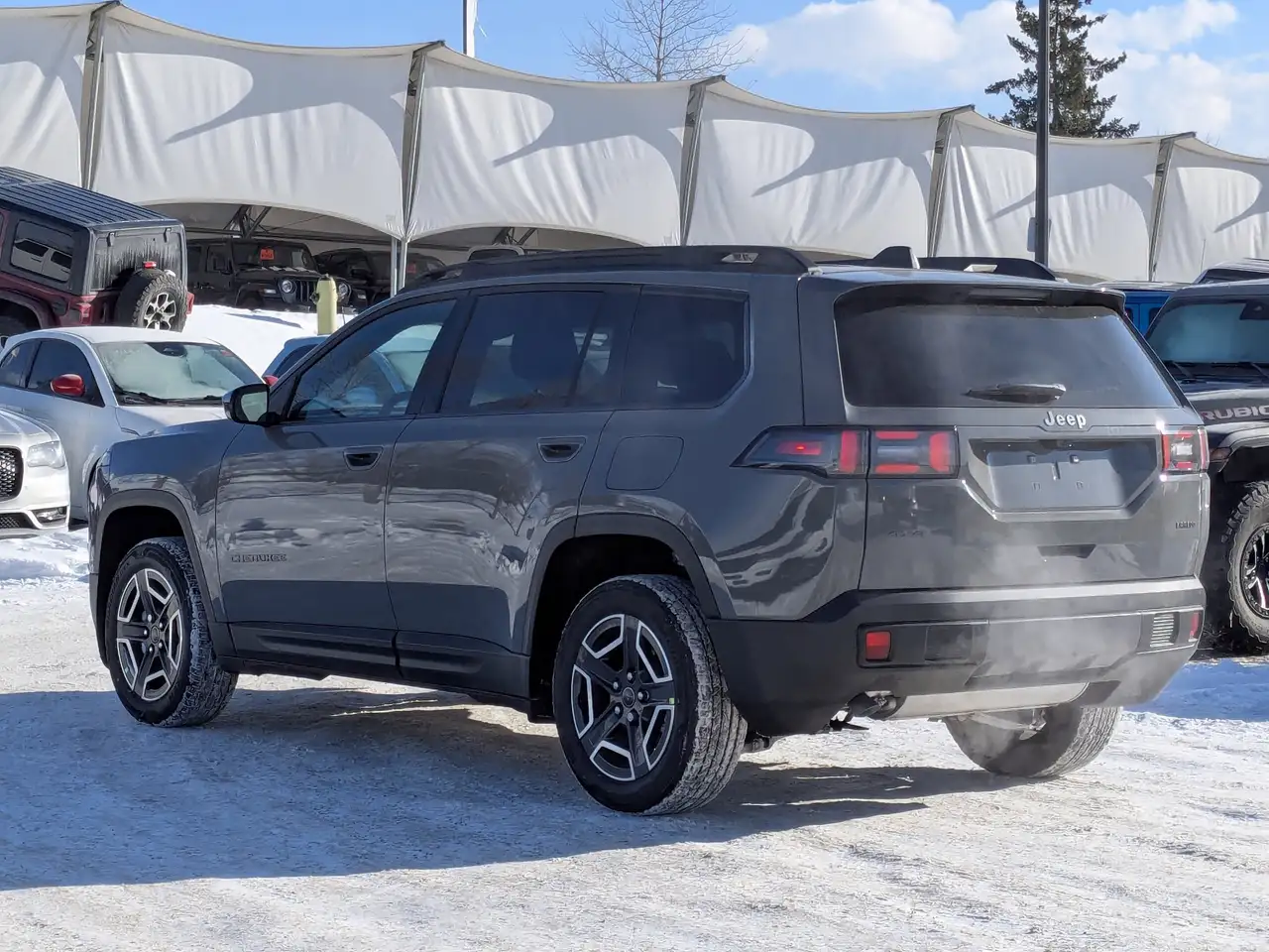 Jeep Cherokee photo Jeep Cherokee