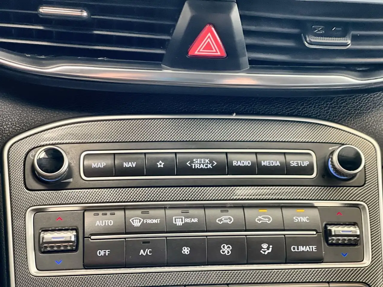 Hyundai SANTA FE снимка Hyundai SANTA FE