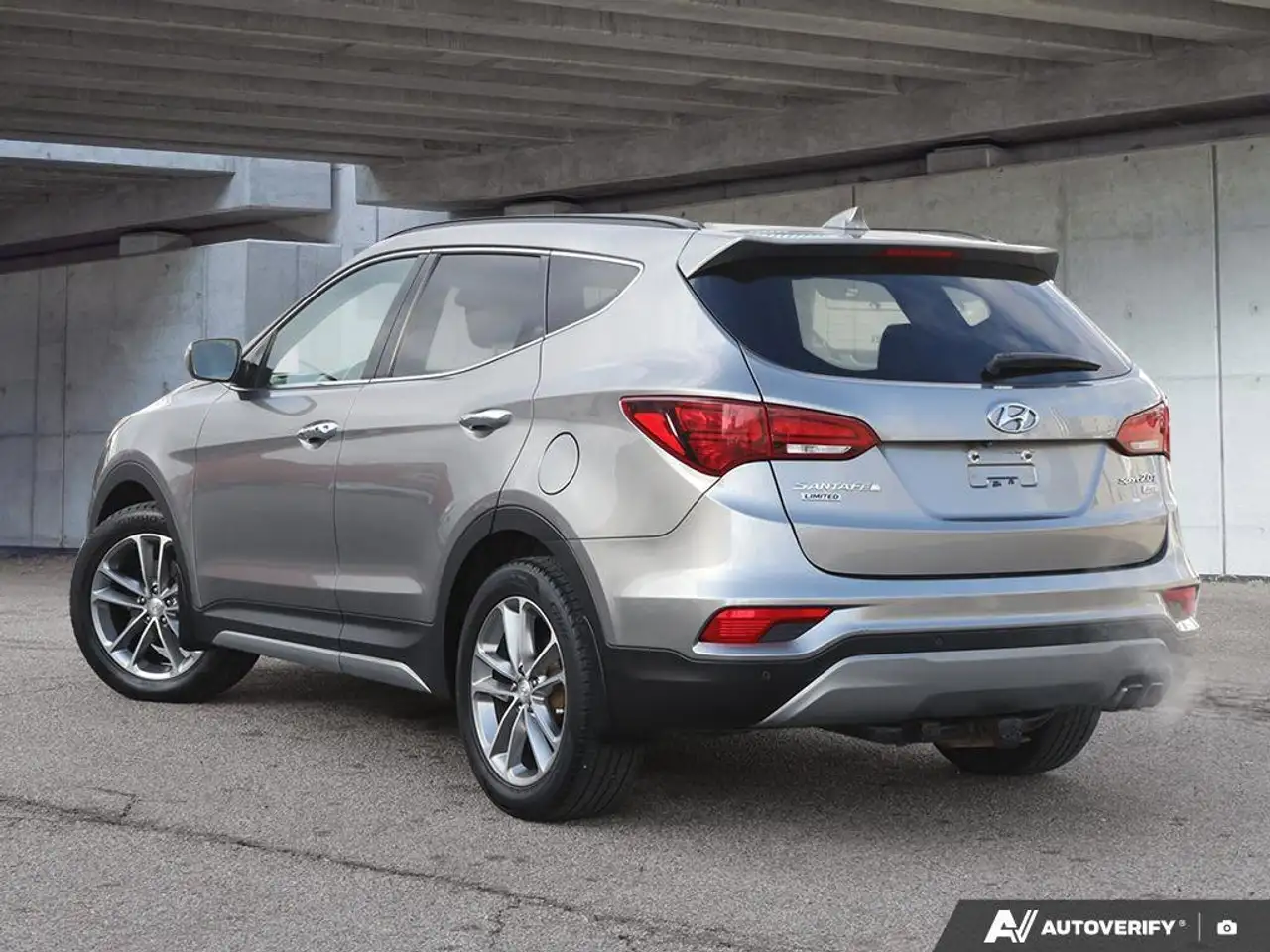 Hyundai SANTA FE снимка Hyundai SANTA FE
