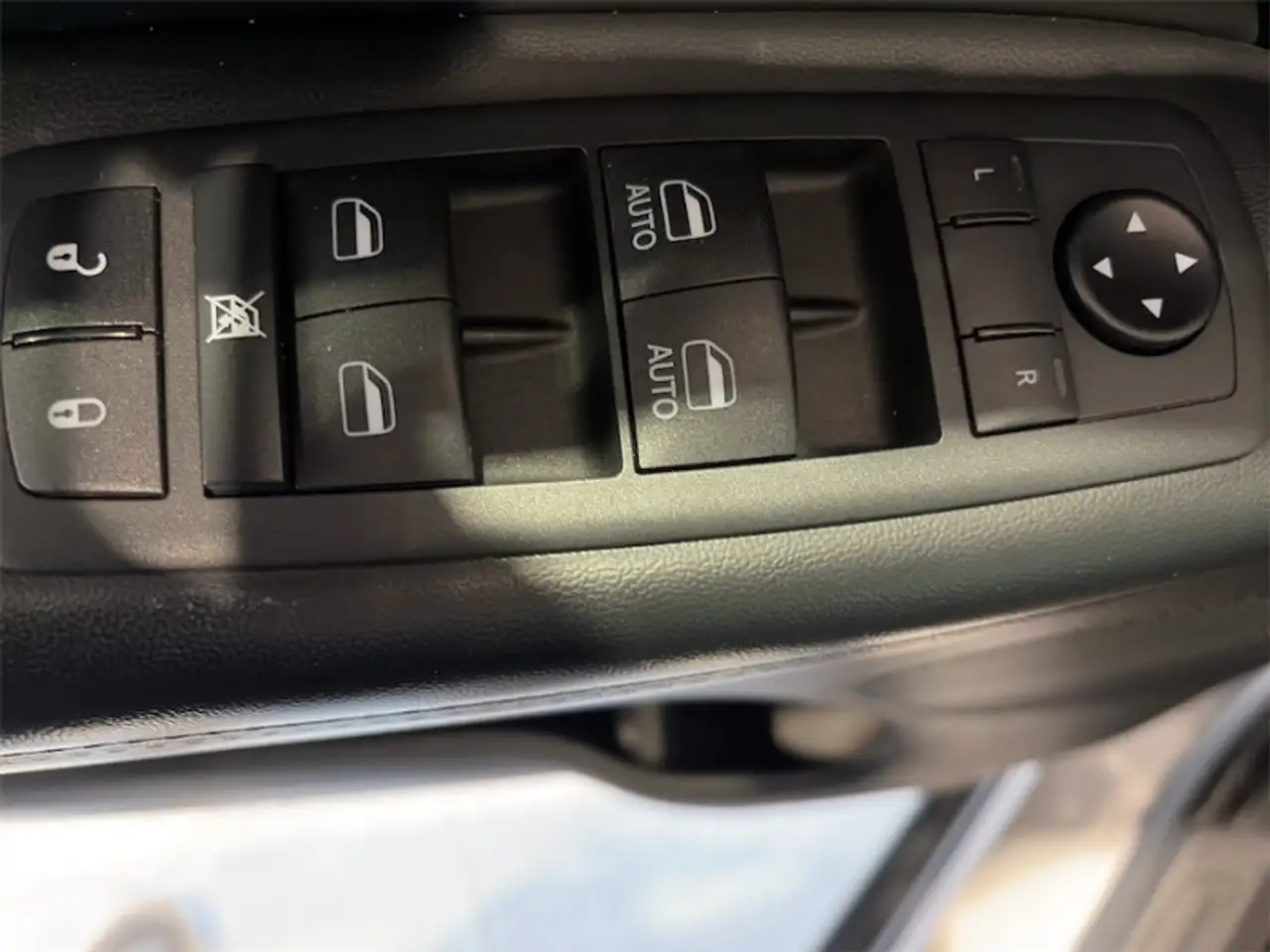 Jeep Grand Cherokee photo Jeep Grand Cherokee