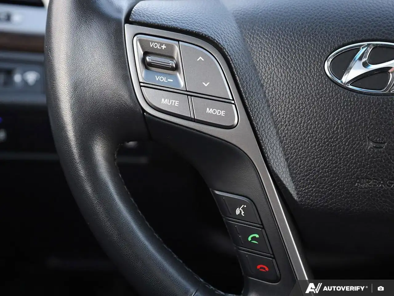 Hyundai SANTA FE снимка Hyundai SANTA FE