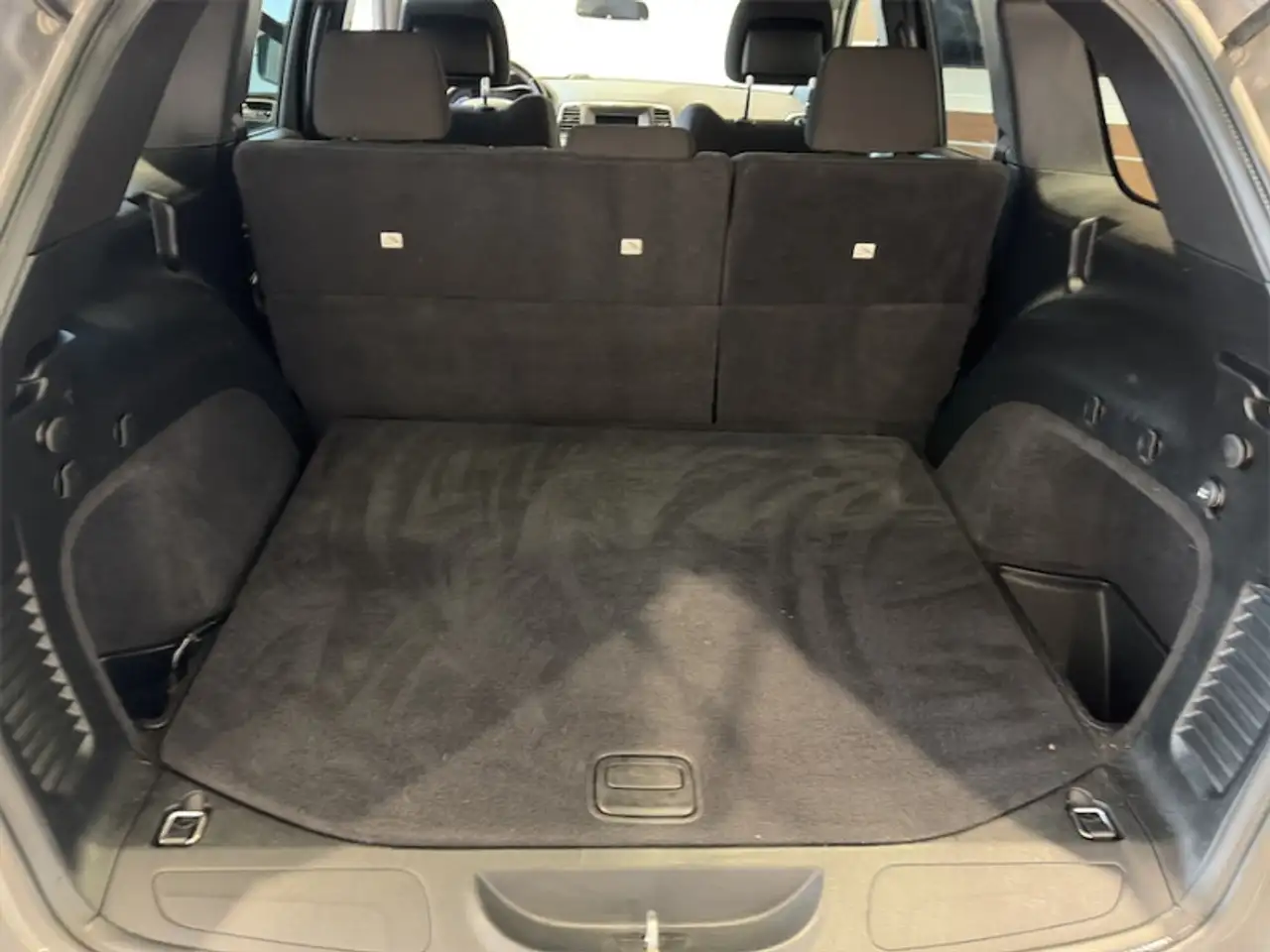 Jeep Grand Cherokee photo Jeep Grand Cherokee