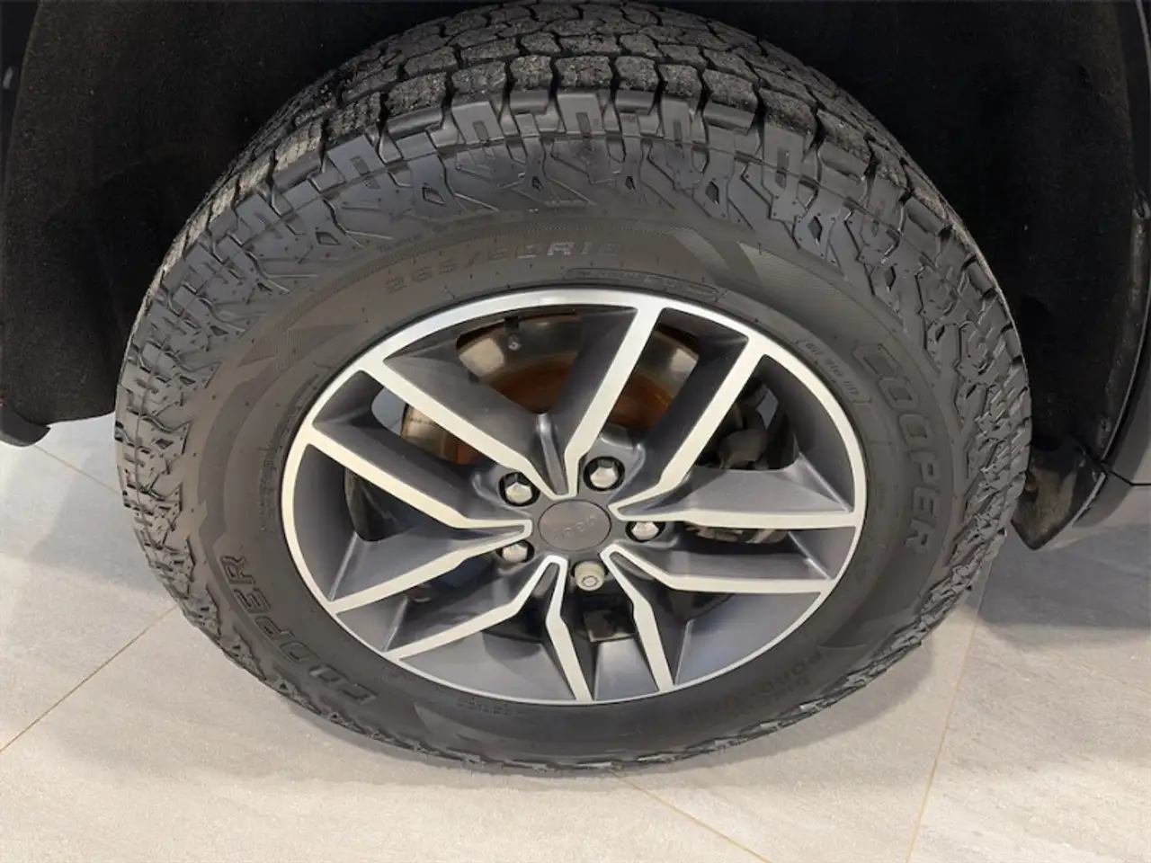 Jeep Grand Cherokee photo Jeep Grand Cherokee