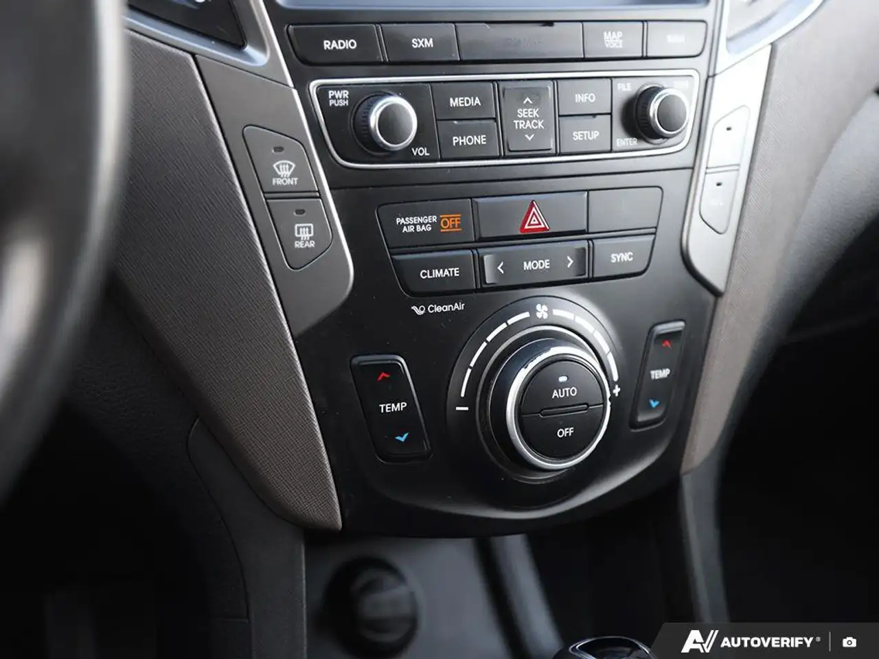 Hyundai SANTA FE снимка Hyundai SANTA FE