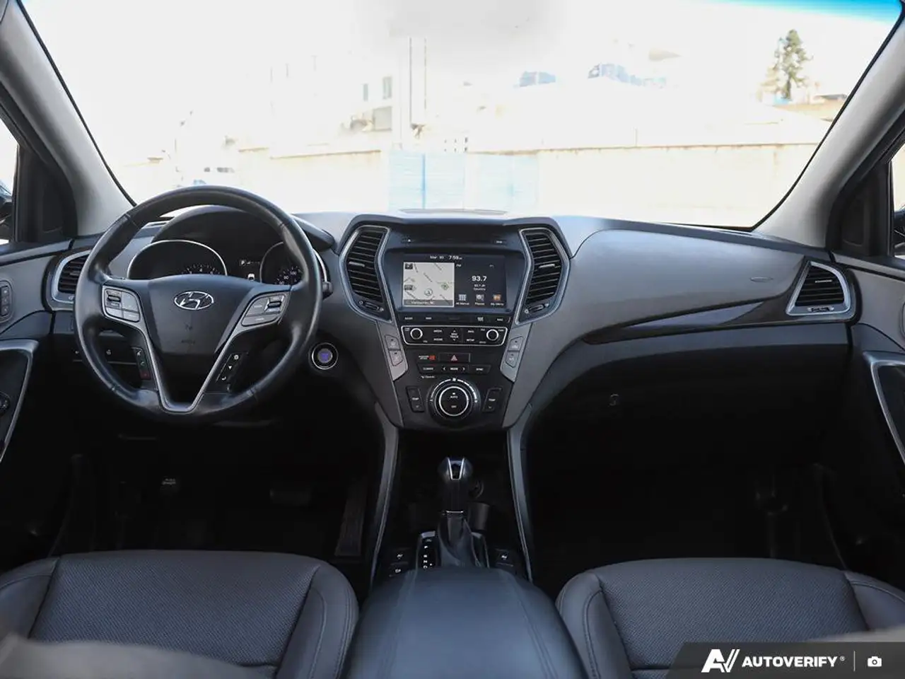 Hyundai SANTA FE снимка Hyundai SANTA FE