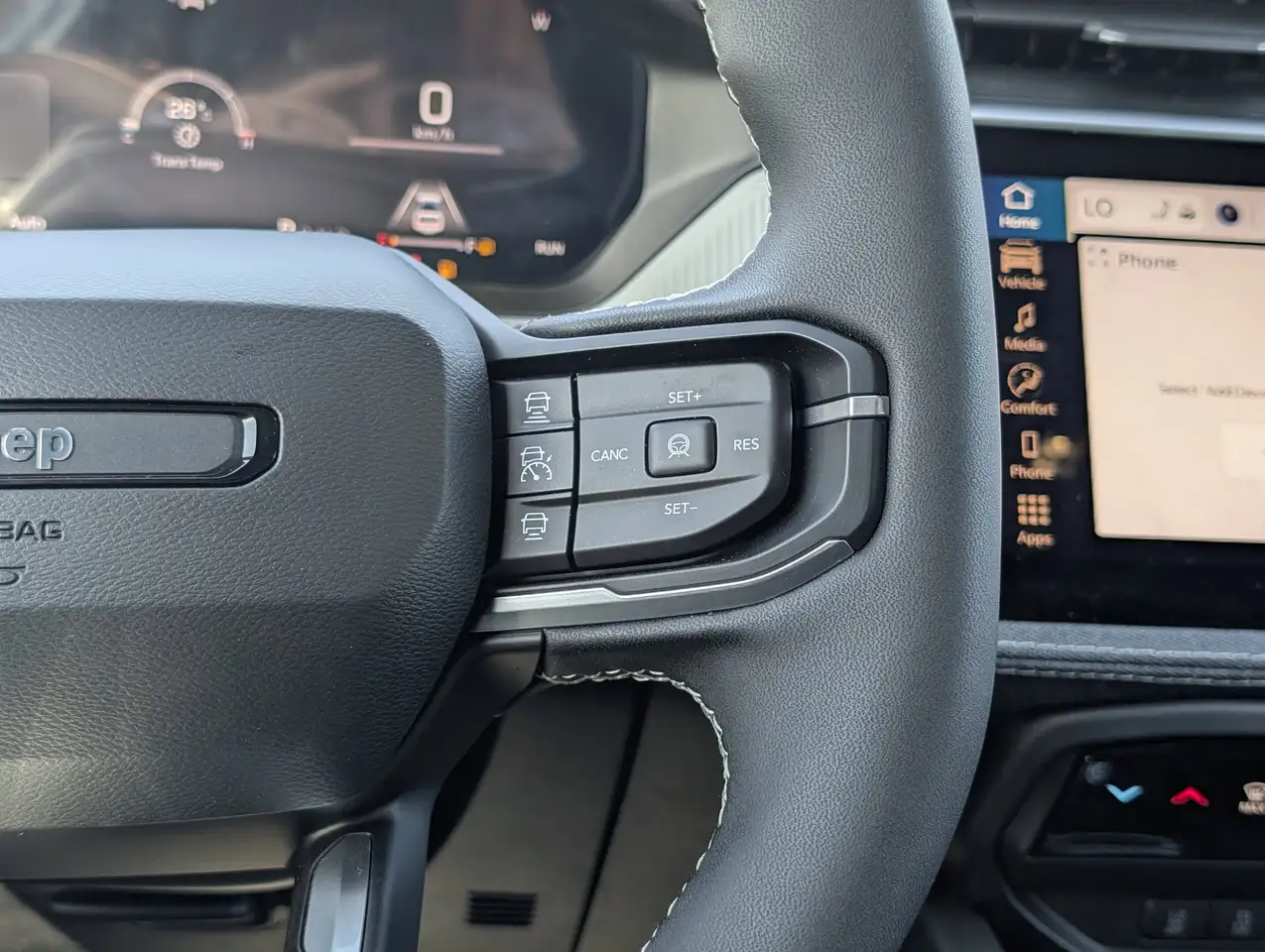 Jeep Cherokee снимка Jeep Cherokee