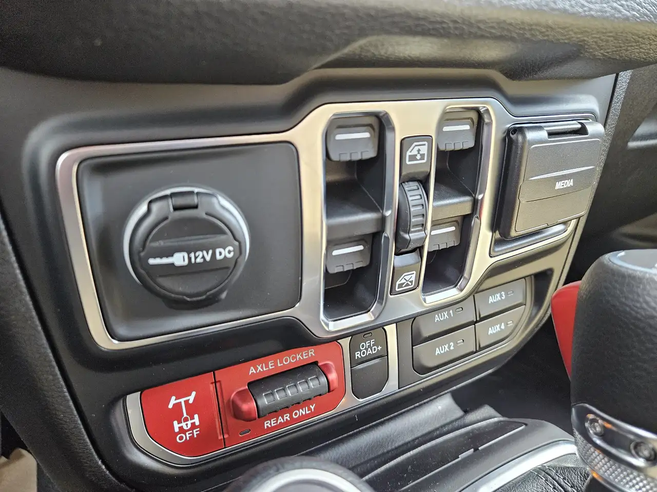Jeep Gladiator photo Jeep Gladiator