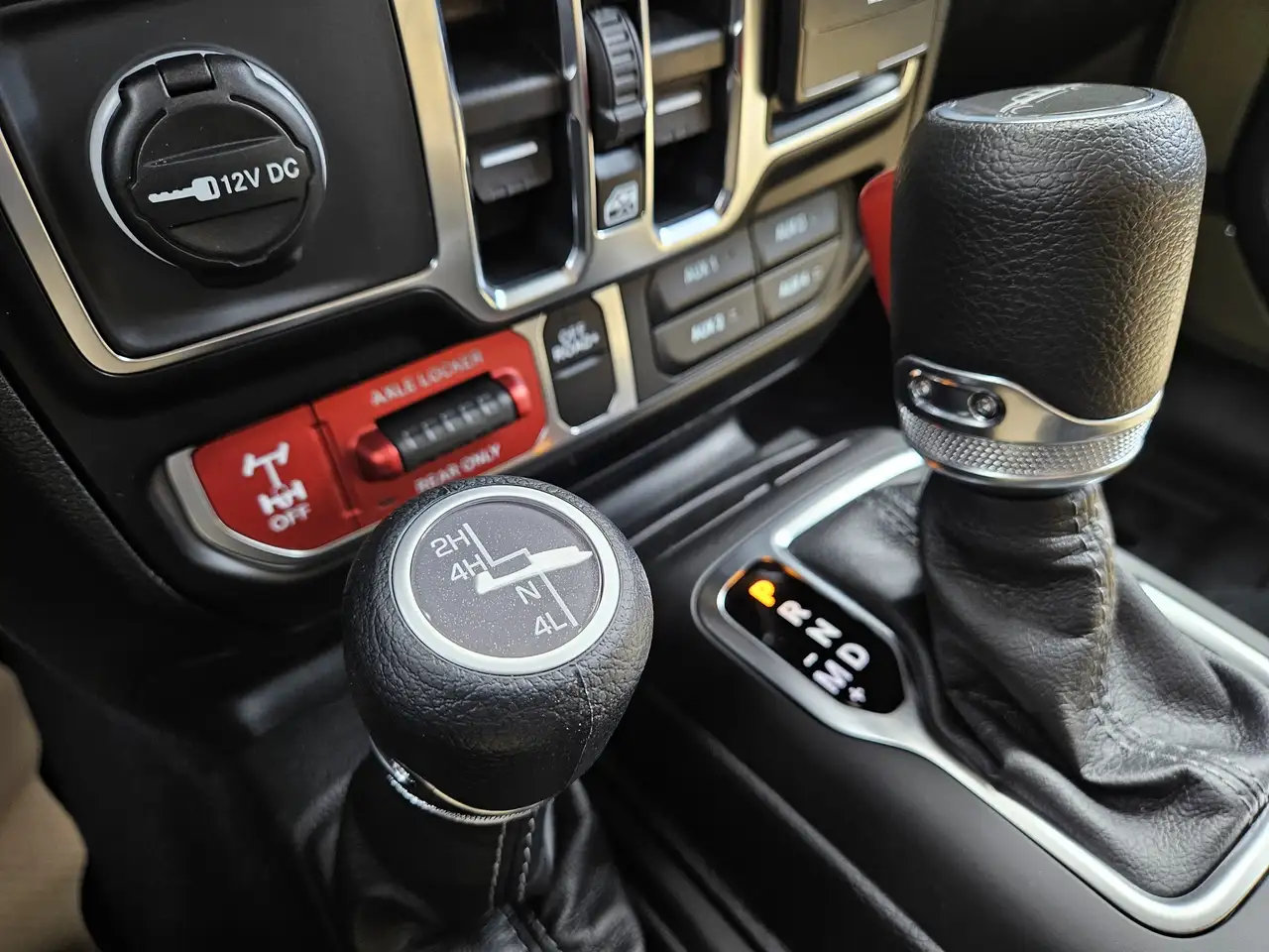 Jeep Gladiator photo Jeep Gladiator