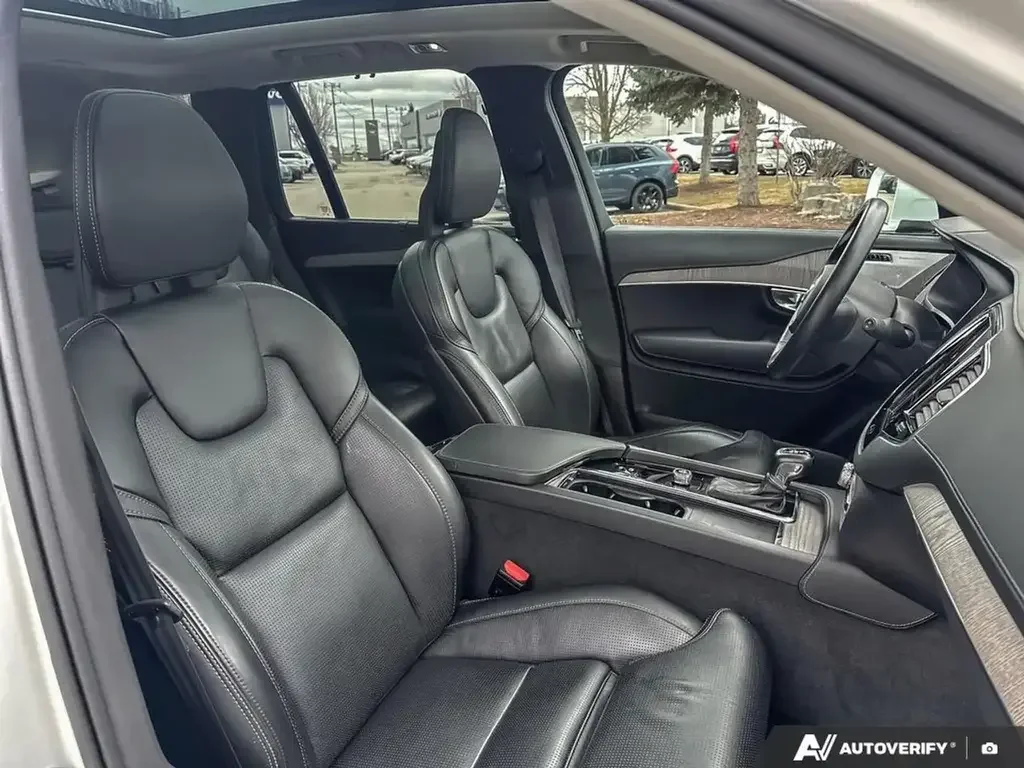 Volvo XC90 снимка Volvo XC90