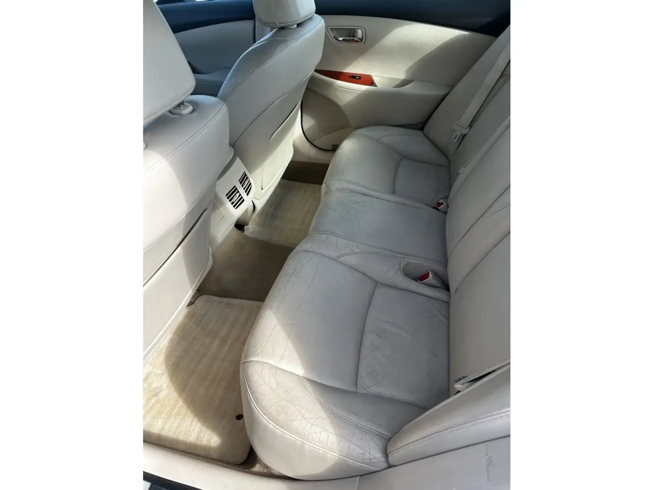 Lexus ES снимка Lexus ES
