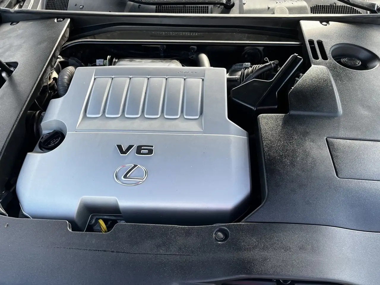 Lexus ES снимка Lexus ES