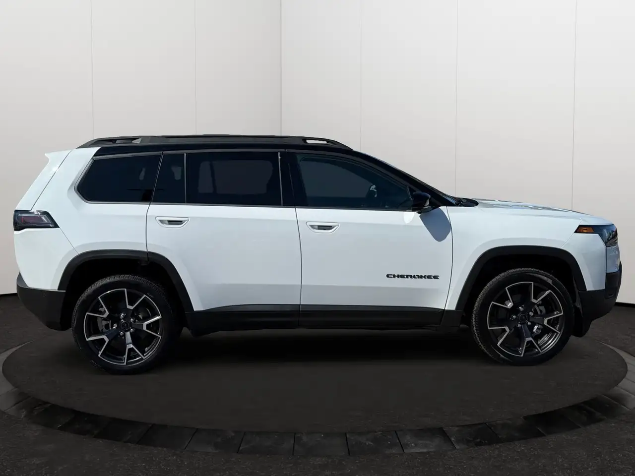 Jeep Cherokee снимка Jeep Cherokee