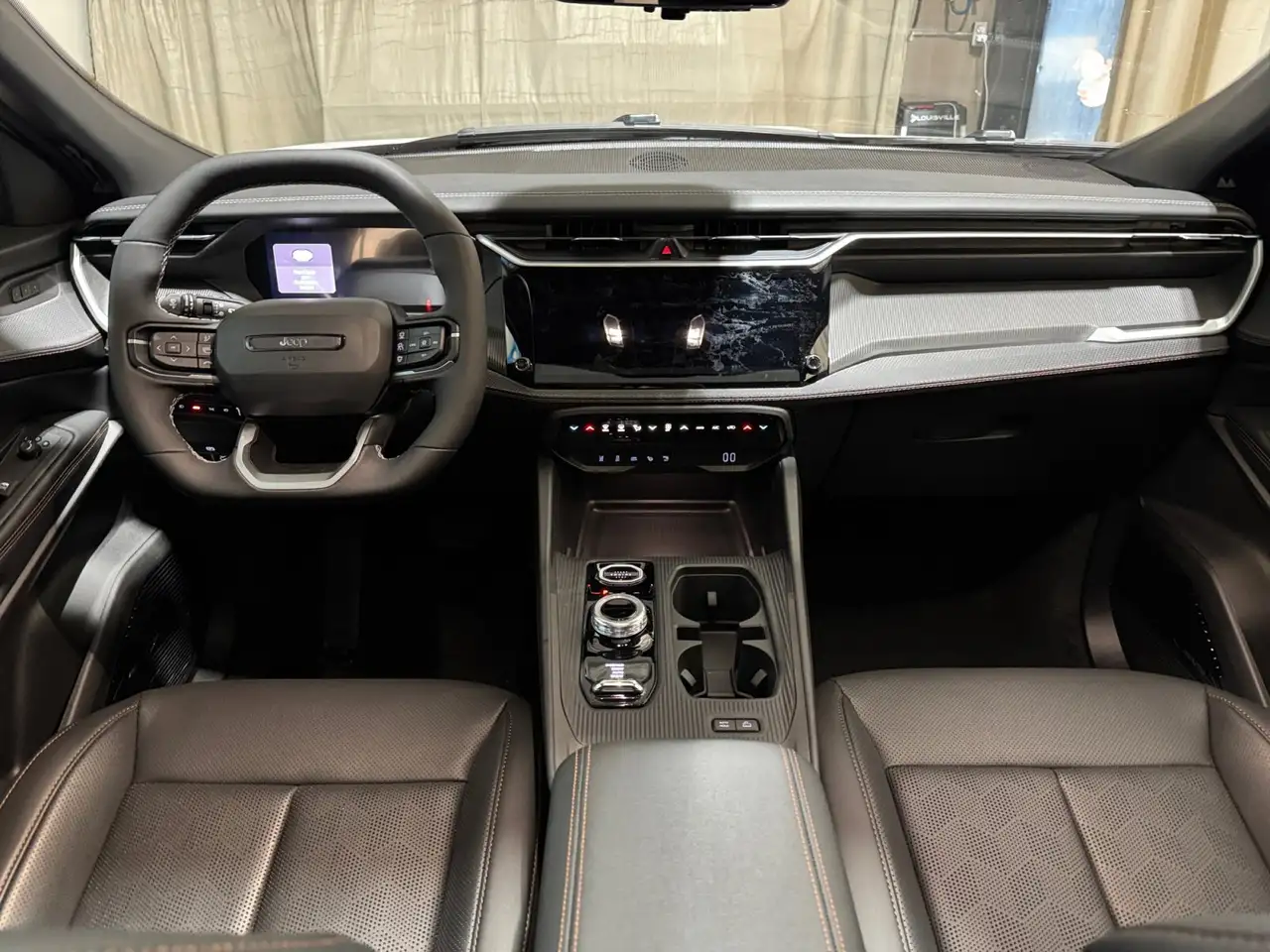 Jeep Cherokee снимка Jeep Cherokee