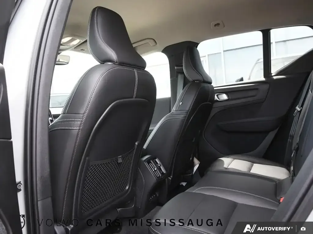 Volvo XC40 снимка Volvo XC40