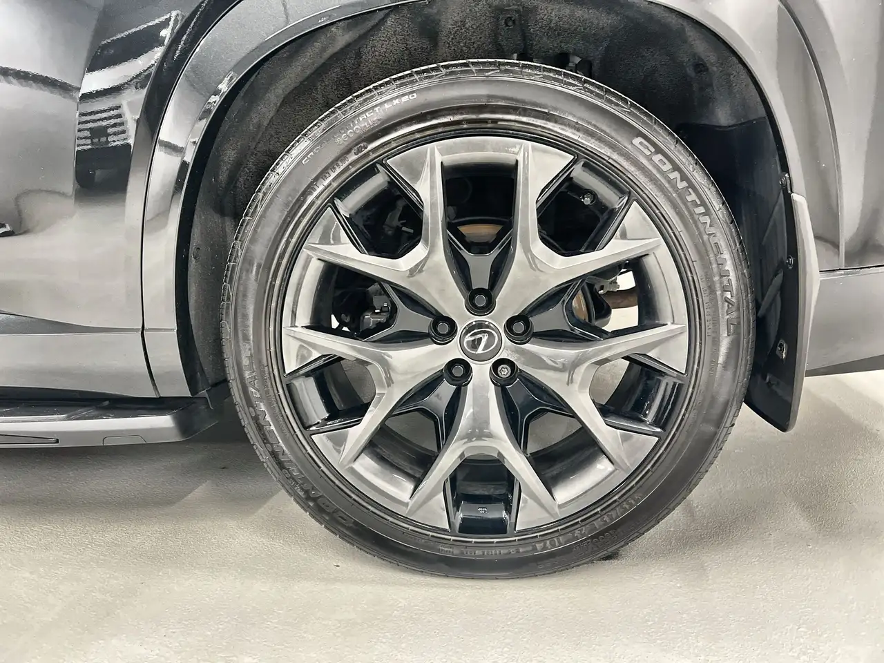 Lexus TX снимка Lexus TX