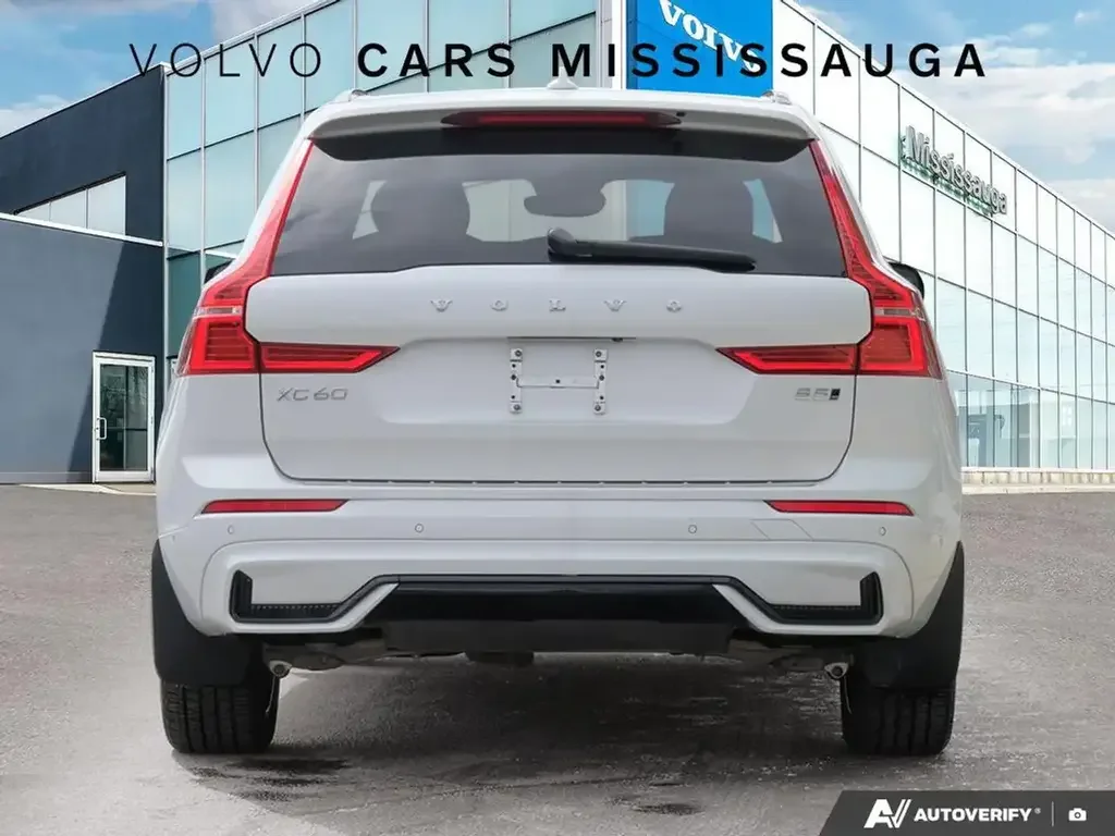 Volvo XC60 снимка Volvo XC60