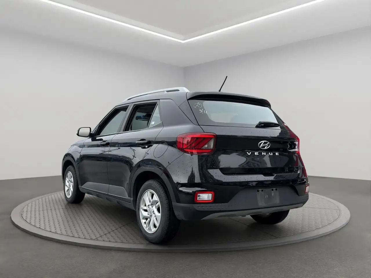 Hyundai Venue снимка Hyundai Venue